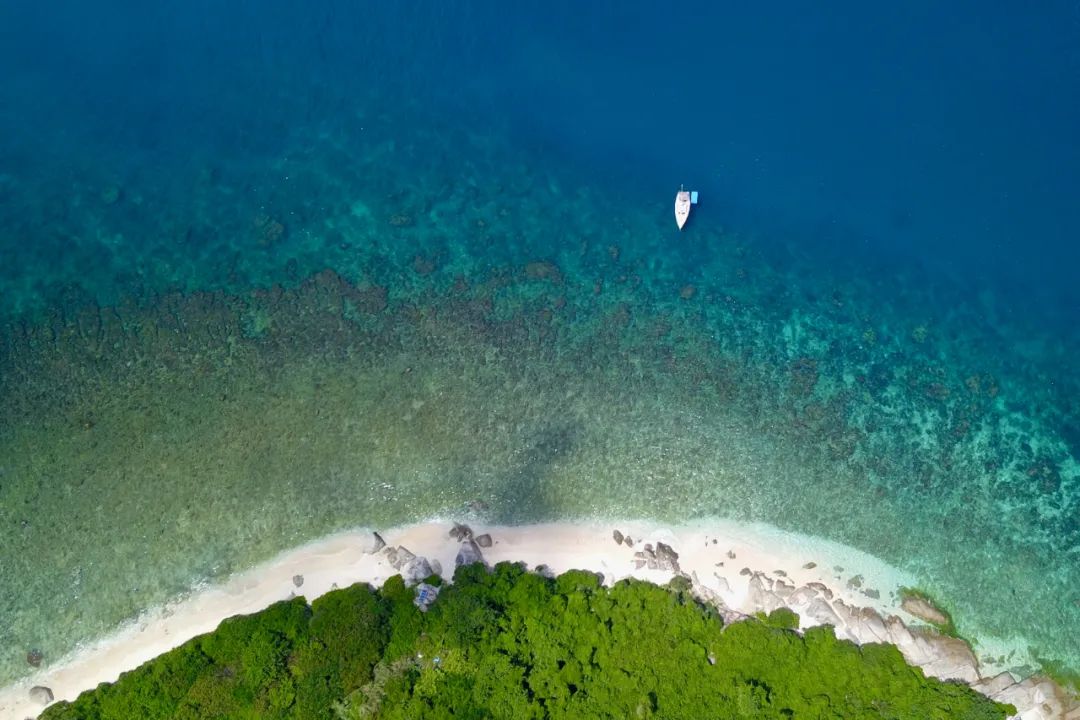 海南万宁深潜推荐,海南万宁潜水俱乐部