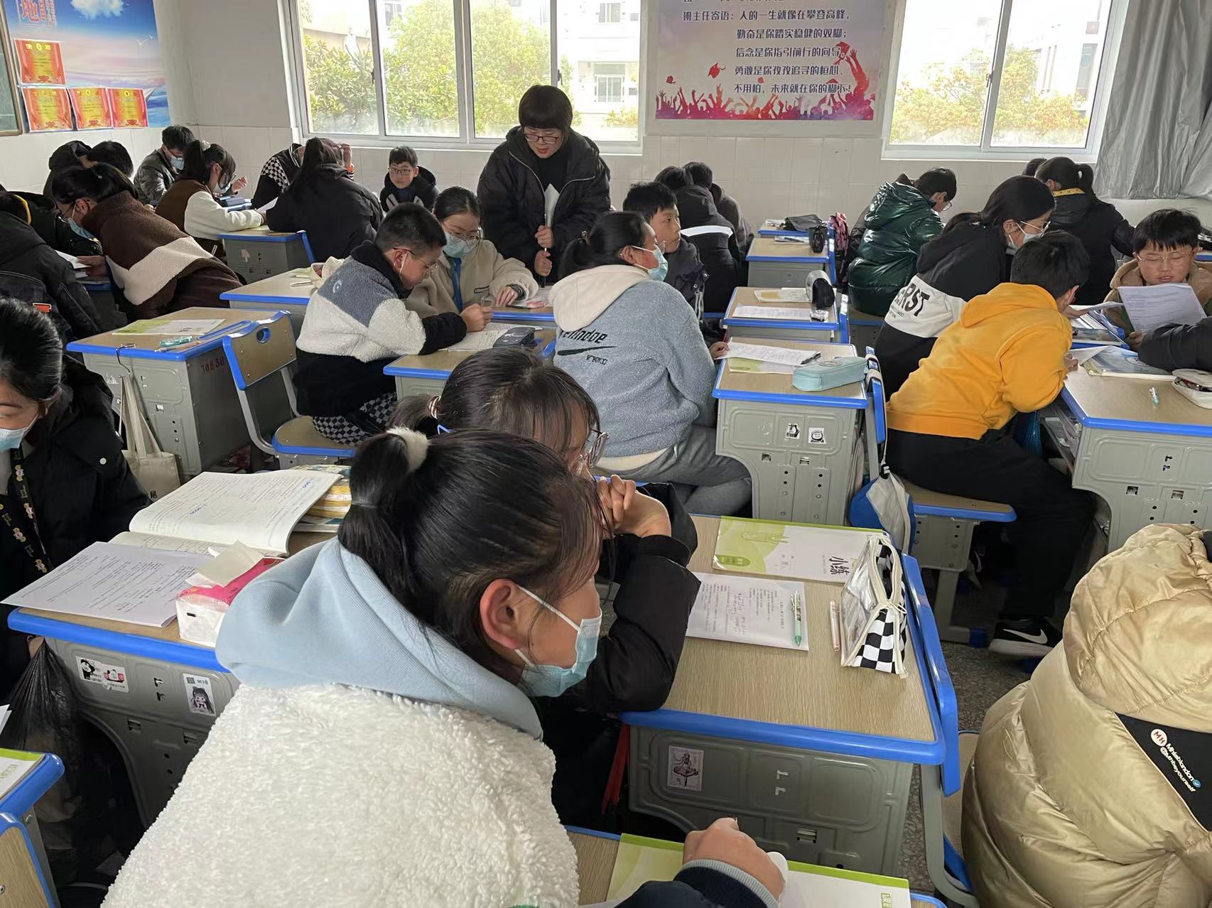 鐗㈣鍒濆績娼滃績鏁欎功鑲蹭汉,鐗㈣鑲蹭汉鍒濆績