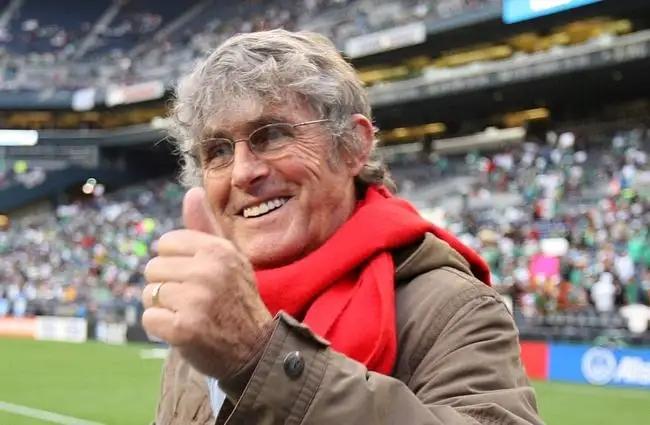 难堪！中国男足主教练确定了，竟招不到人！国脚想好了不去的理由