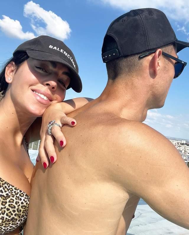 c罗和乔妹秀恩爱视频,腻乎