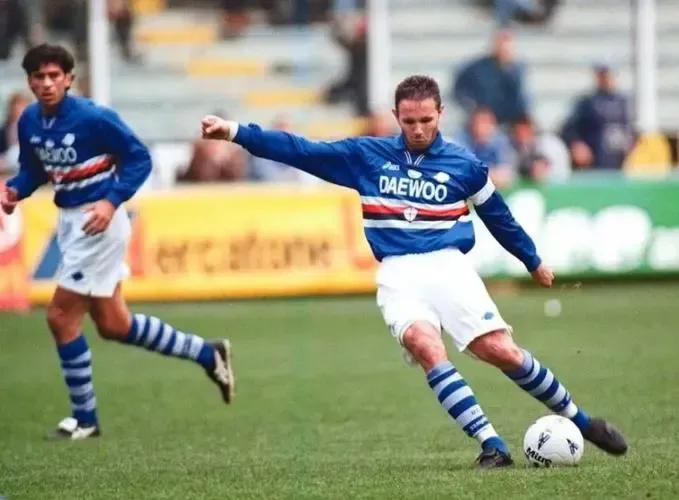 米哈伊洛维奇任意球帽子戏法集锦,米哈伊洛维奇任意球帽子戏法时间