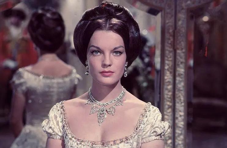 全球公认第一美男阿兰德龙,法兰西第一帅阿兰德龙