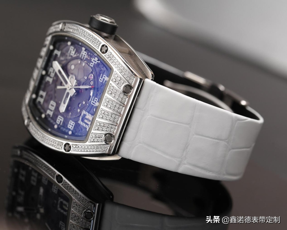 高档鳄鱼皮表带制作过程,哪里有手工制作的鳄鱼皮表带