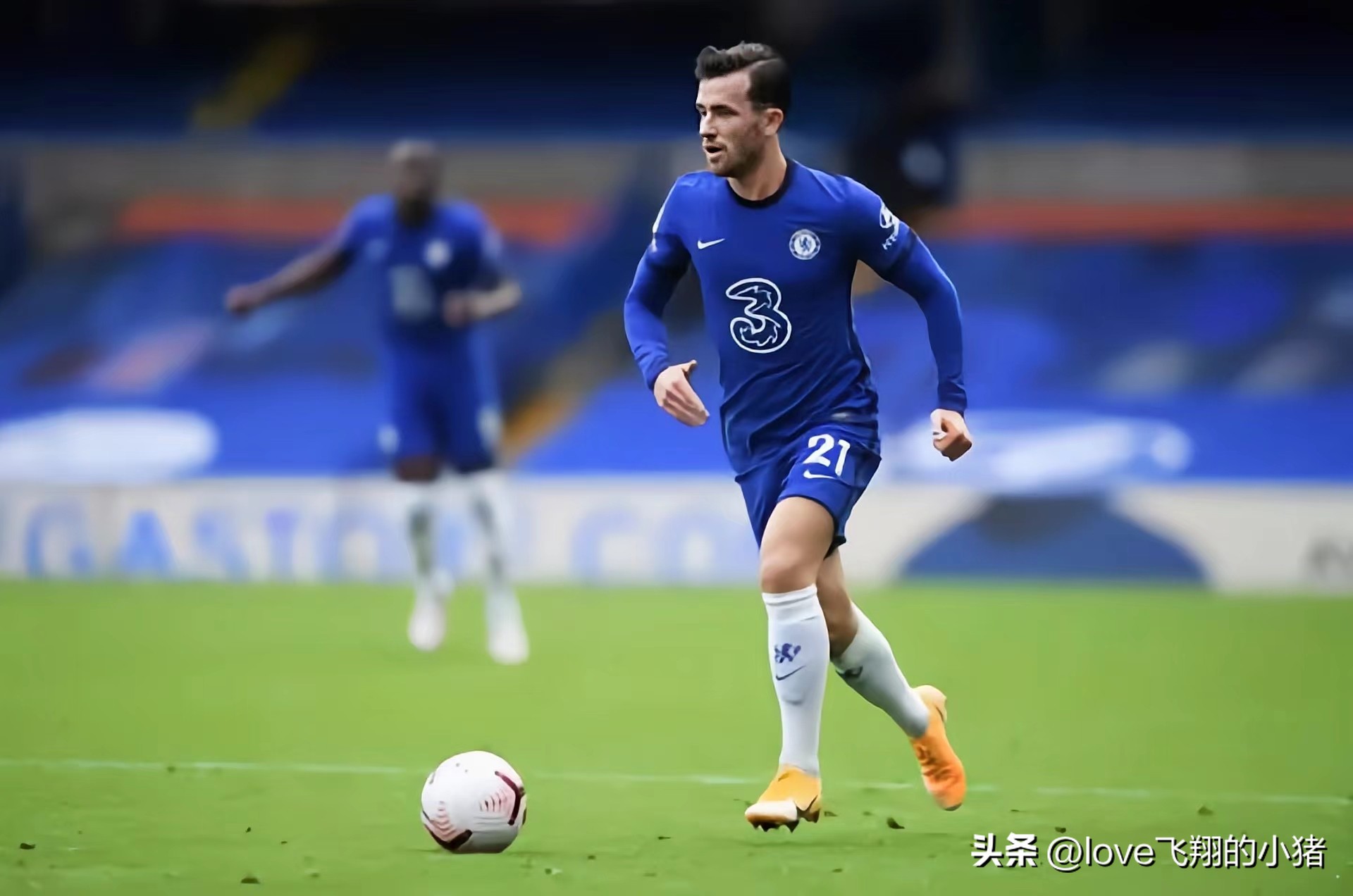 当今足坛十大左后卫,目前足坛最强后卫前十名