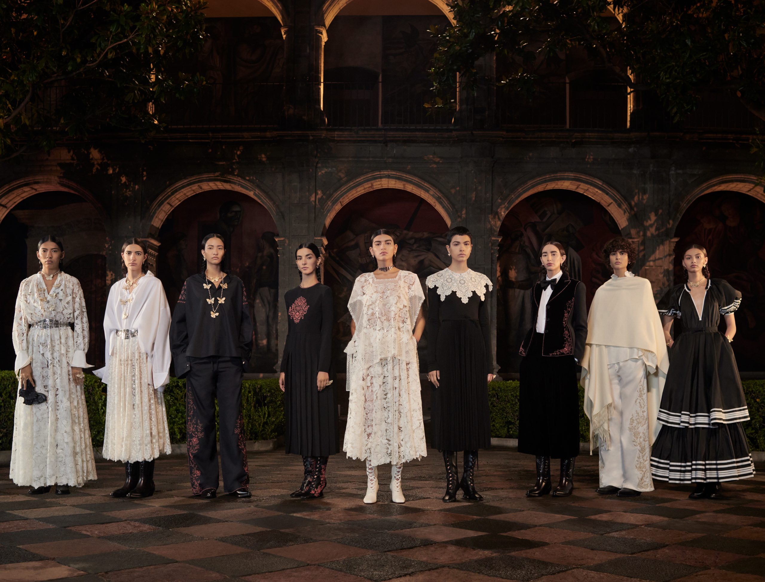 每周时报｜在博物馆也能遇见挚爱？跟随DIOR到墨西哥一探究竟