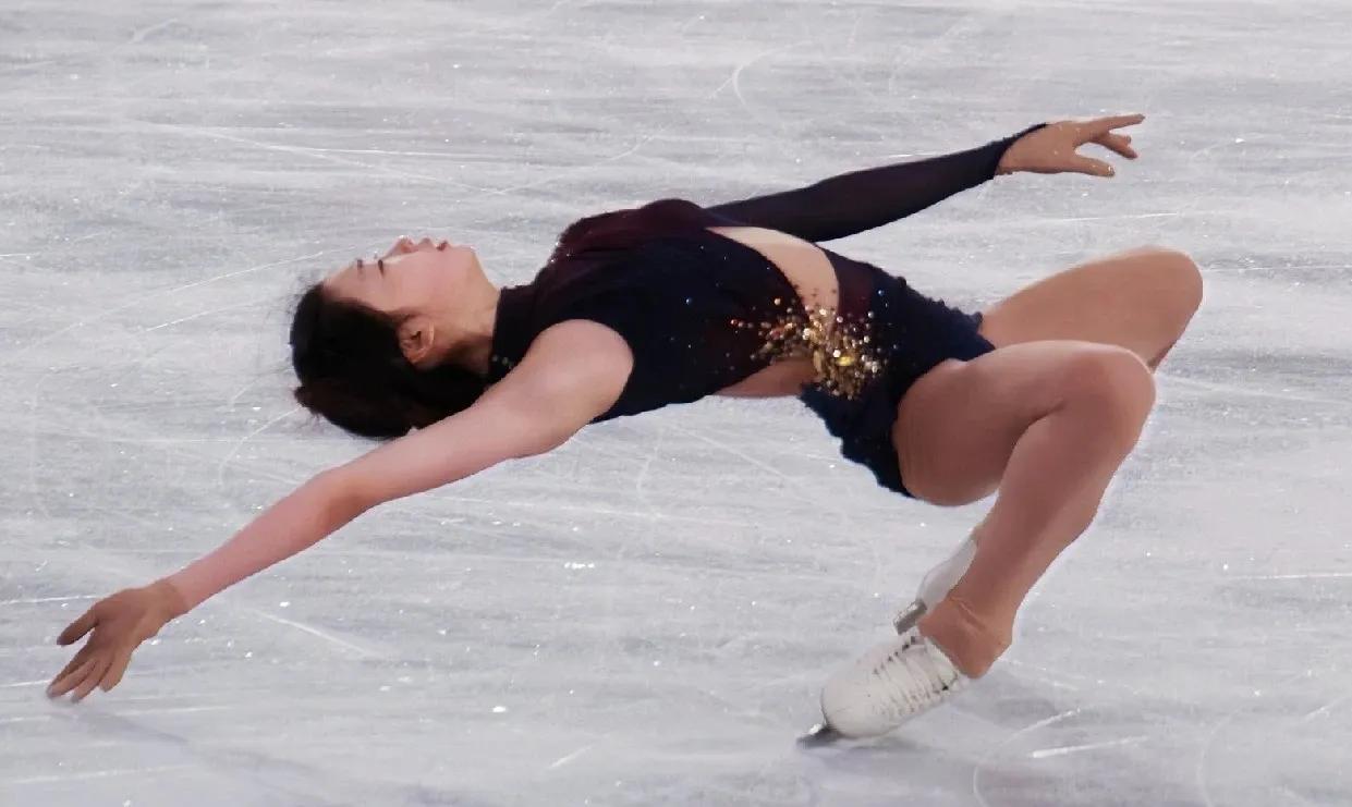 花样滑冰运动员安香怡,中国花样滑冰安香怡自由滑完整版