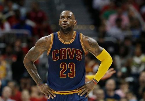 詹姆斯从1号位打到5号位,詹姆斯来的cba能打五号位么