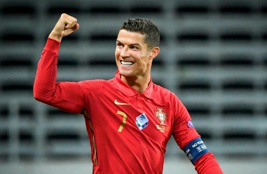 全球ins粉丝最多的人c罗,足坛梅西c罗粉丝阵容