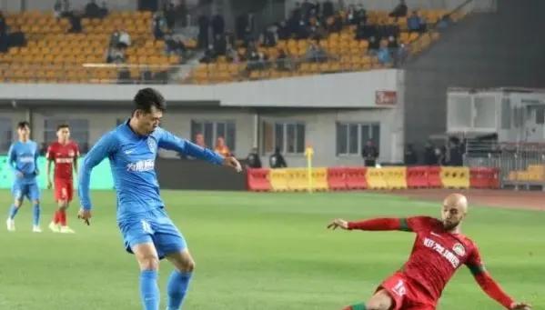 2024中超联赛第15轮青岛海牛对战,泰山2:1战胜三镇