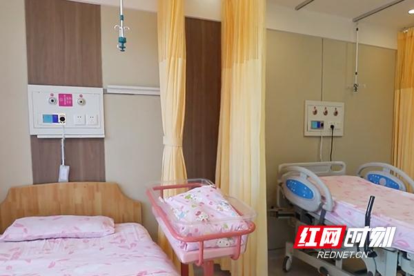 关注妇幼保健院,赫然在目