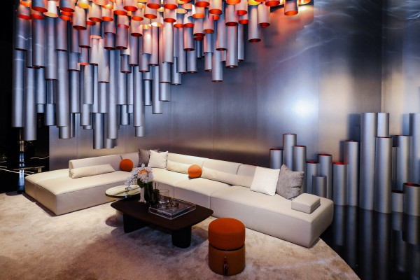 连香港知名王姓艺人都来挑家具的商场，究竟有什么样的魅力？